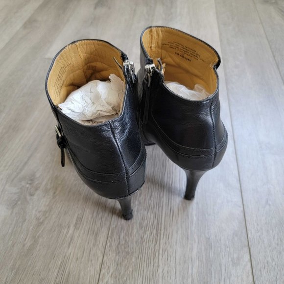 Black Leather heeled booties - Picture 3 of 4